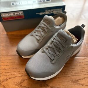 Skechers Women Gray Sneakers, slip on work shoes, size 10